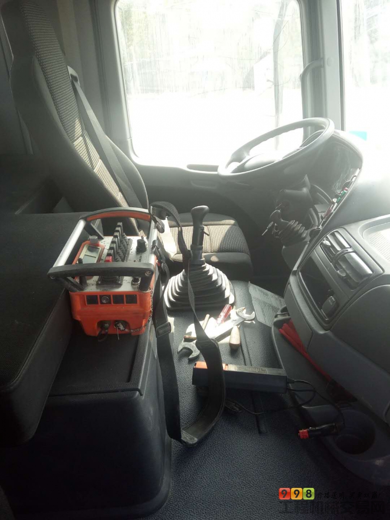 转让精品2012年6月中联奔驰52米泵车准新车