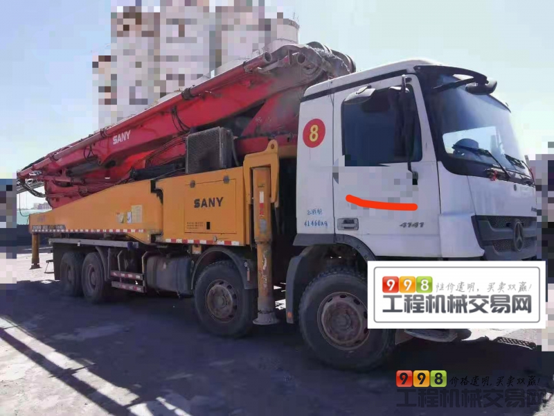 出售2012年三一奔驰底盘56米泵车