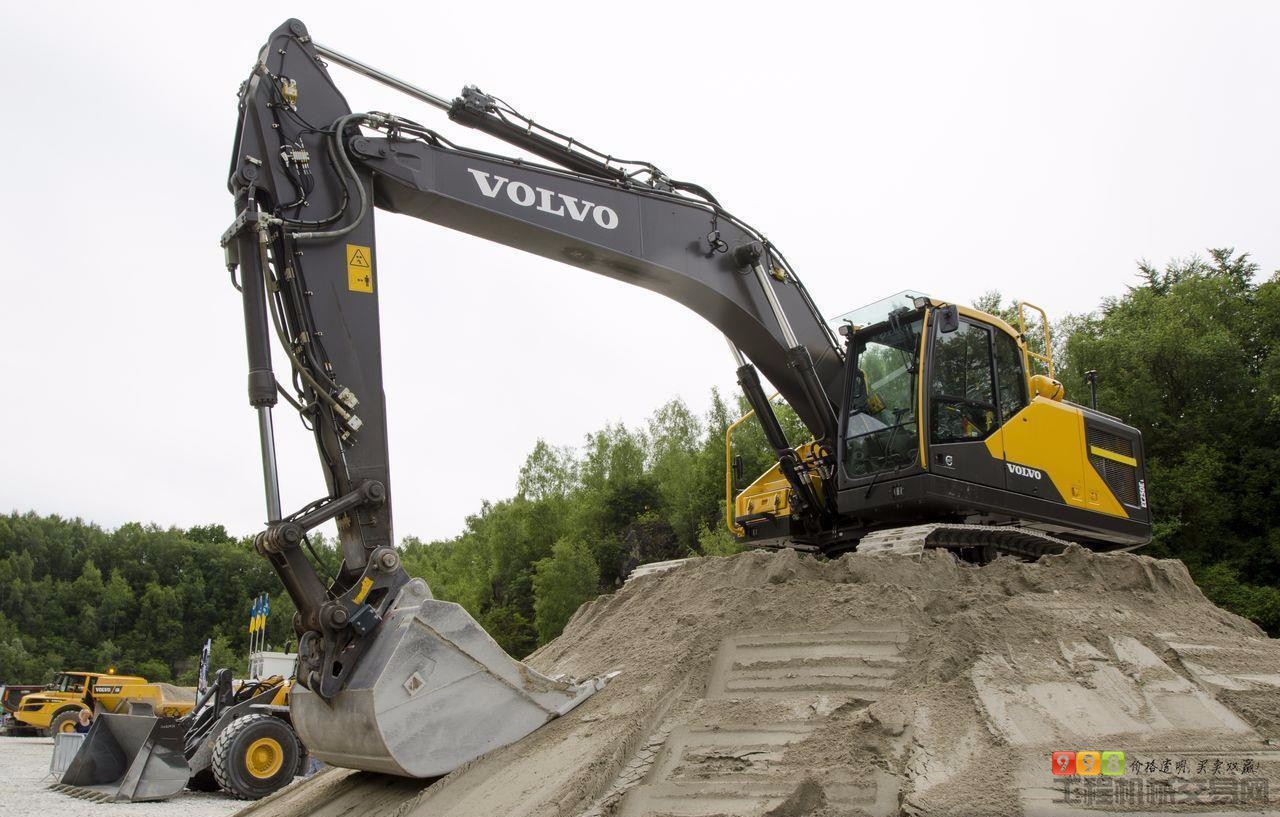 沃爾沃(volvo)ec250e 履帶式挖掘機圖集